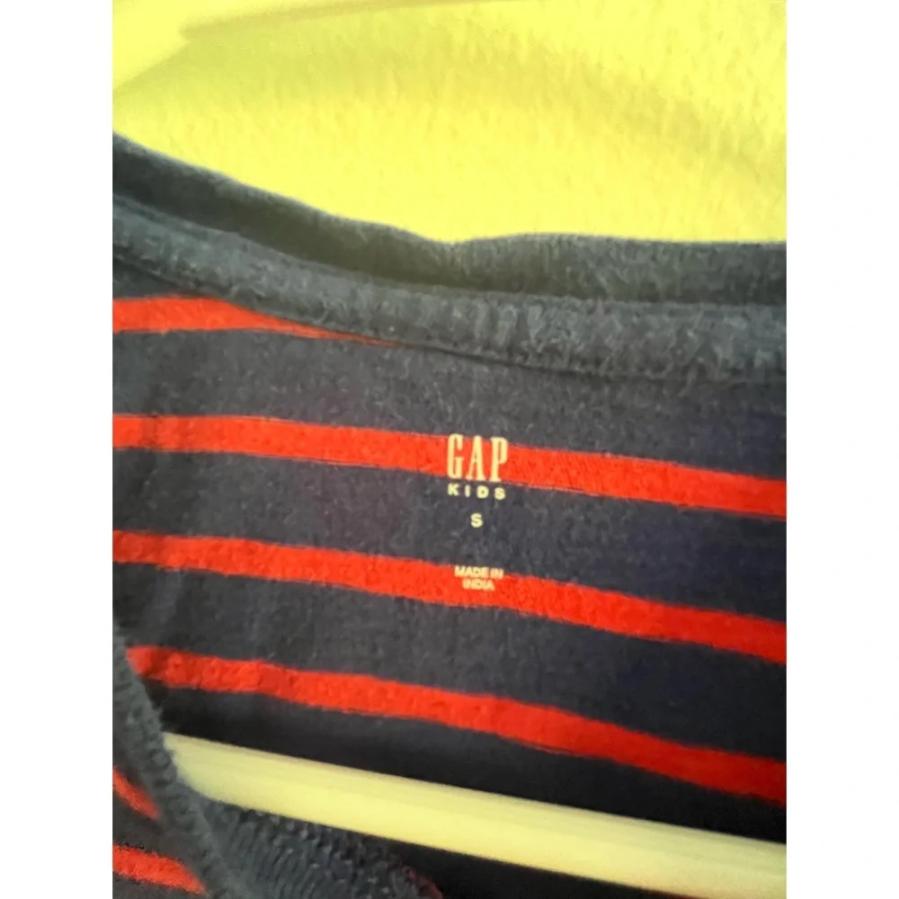 GAP • Blue & Red‎ Striped Shirt with Flamingo 🦩
